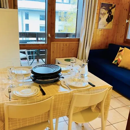 公寓 In Downtown 霞慕尼