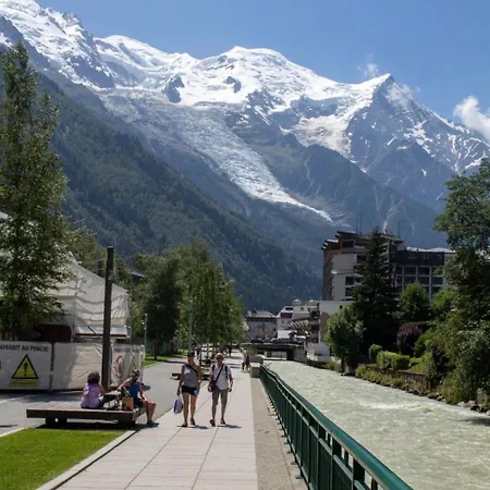 Center Parking Mont Blanc View